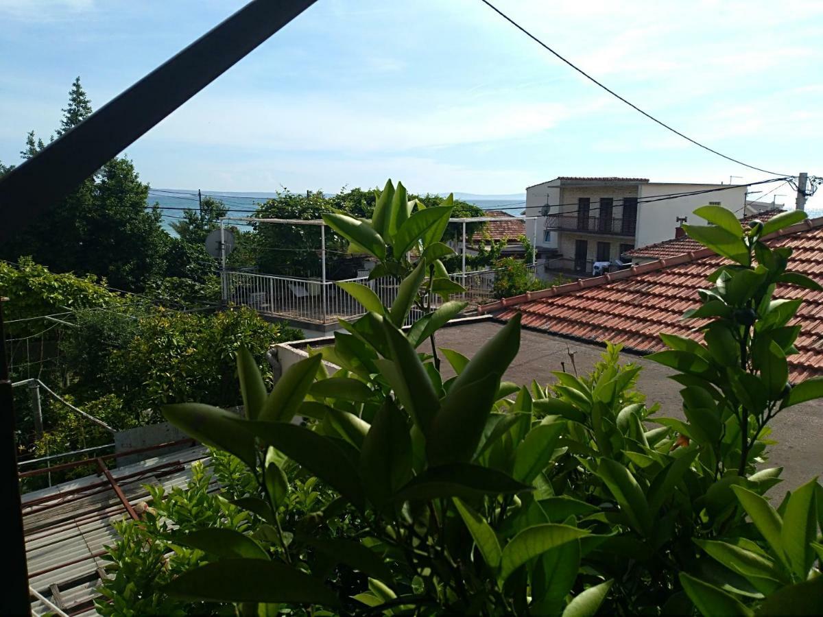 Apartments Pericic Podstrana Bagian luar foto
