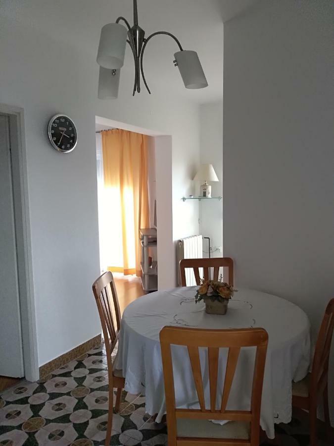 Apartments Pericic Podstrana Bagian luar foto